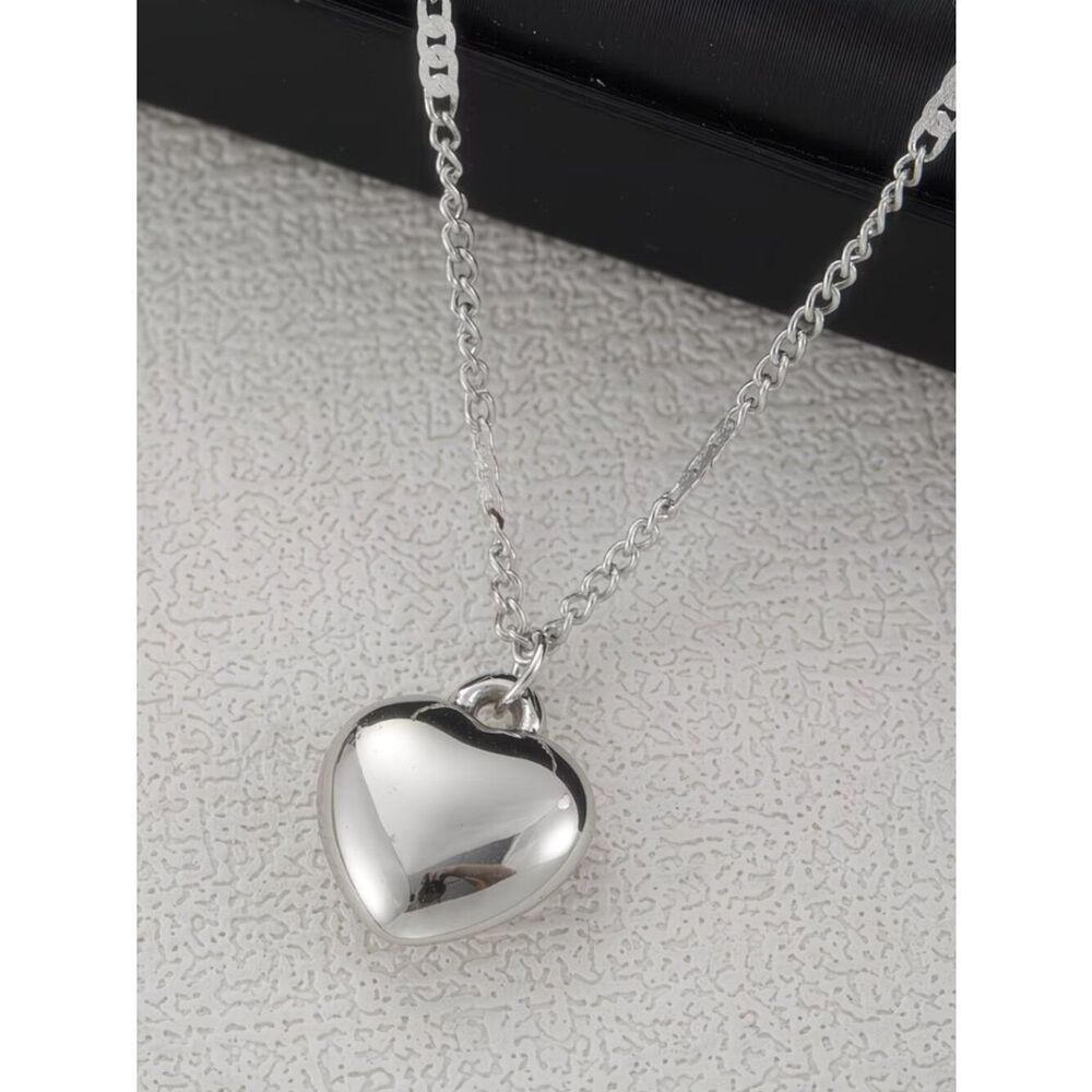 Simple Heart Pendant Necklace Small Smooth Twist Chain Minimalist